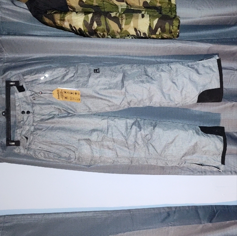 Avalanche Gray Cargo Pants